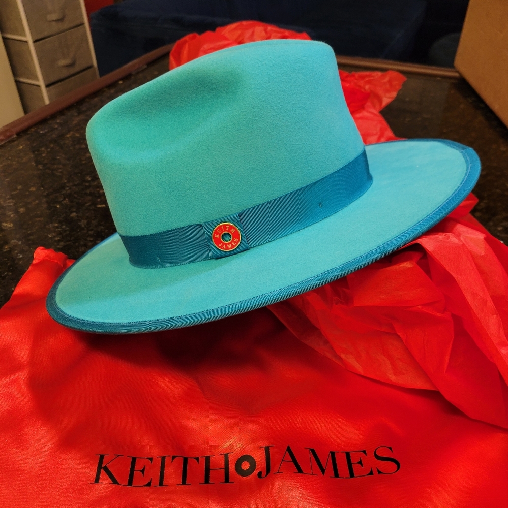 Keith and James Queen (Ocean Blue)